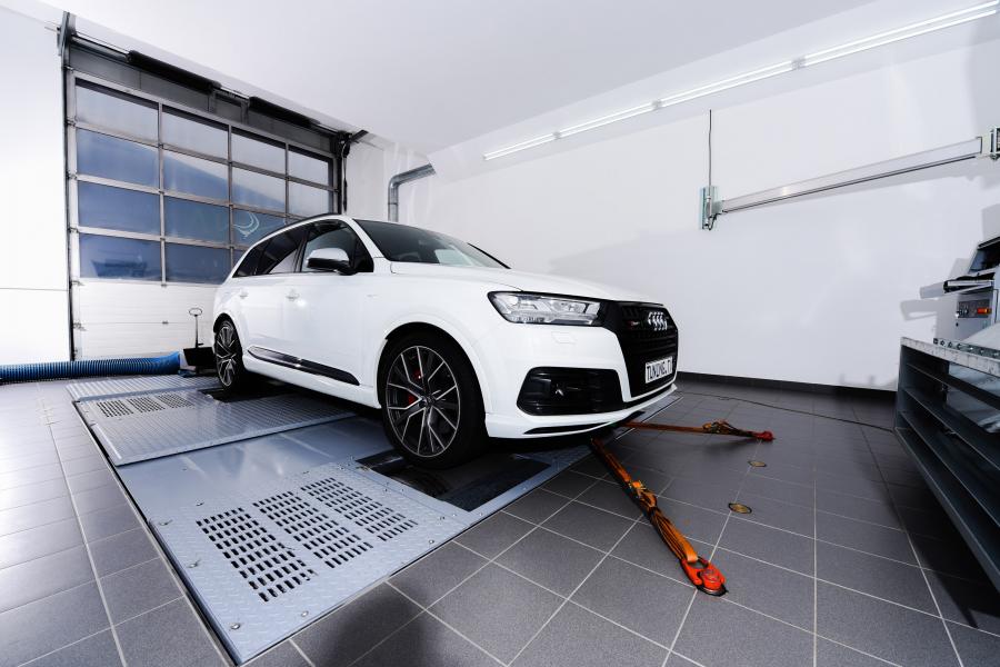  Audi SQ7 TDI by Speed Buster 2017 года  (фото 1 из 9)